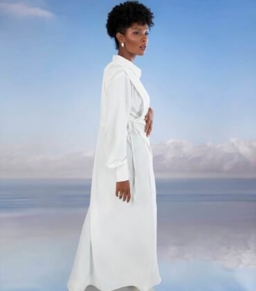 Breeze Relaxed Dress in White