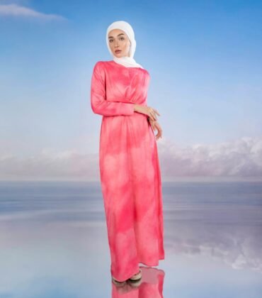 Juliette Satin Dress in Pink