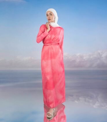 Juliette Satin Dress in Pink