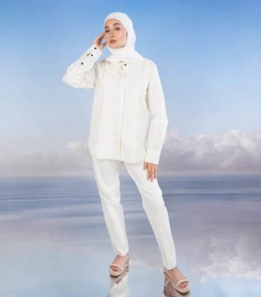 Stitched Shirt in Off-white